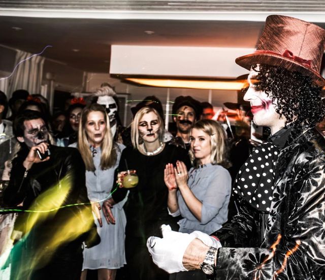 Fest med DJ hemma hos Isabella Löwengrip